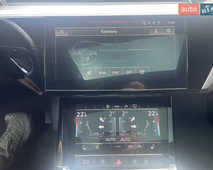 Черный Ауди E-Tron, объемом двигателя 0 л и пробегом 45 тыс. км за 30800 $, фото 18 на Automoto.ua