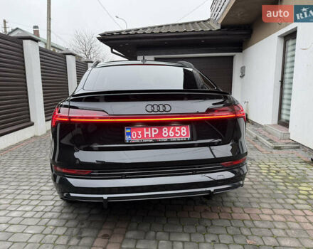 Черный Ауди E-Tron, объемом двигателя 0 л и пробегом 95 тыс. км за 38500 $, фото 6 на Automoto.ua
