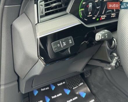 Черный Ауди E-Tron, объемом двигателя 0 л и пробегом 82 тыс. км за 39900 $, фото 15 на Automoto.ua