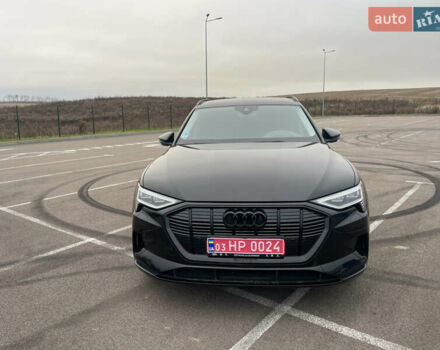 Черный Ауди E-Tron, объемом двигателя 0 л и пробегом 39 тыс. км за 39950 $, фото 2 на Automoto.ua