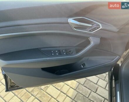Чорний Ауді E-Tron, об'ємом двигуна 0 л та пробігом 60 тис. км за 33500 $, фото 19 на Automoto.ua