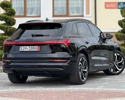 Черный Ауди E-Tron, объемом двигателя 0 л и пробегом 150 тыс. км за 31950 $, фото 115 на Automoto.ua