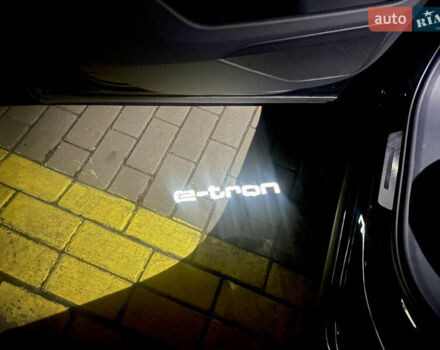 Черный Ауди E-Tron, объемом двигателя 0 л и пробегом 39 тыс. км за 39950 $, фото 34 на Automoto.ua