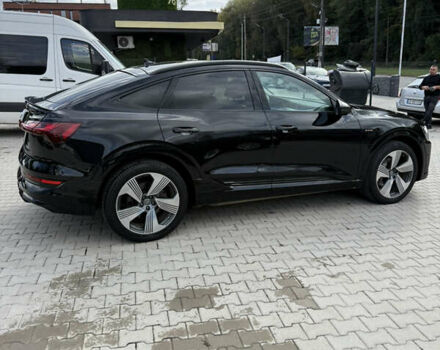 Чорний Ауді E-Tron, об'ємом двигуна 0 л та пробігом 55 тис. км за 36500 $, фото 4 на Automoto.ua