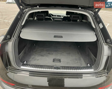 Черный Ауди E-Tron, объемом двигателя 0 л и пробегом 39 тыс. км за 39950 $, фото 38 на Automoto.ua