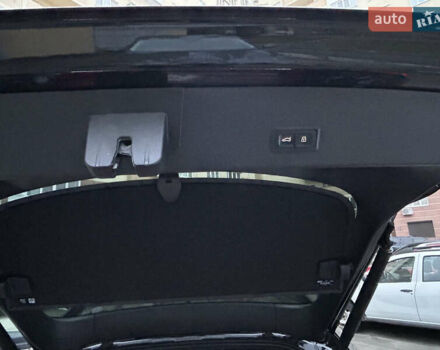 Чорний Ауді E-Tron, об'ємом двигуна 0 л та пробігом 42 тис. км за 54700 $, фото 13 на Automoto.ua