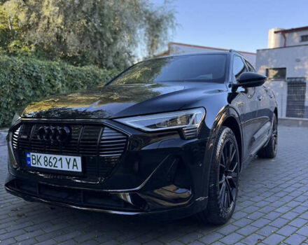 Черный Ауди E-Tron, объемом двигателя 0 л и пробегом 91 тыс. км за 36500 $, фото 1 на Automoto.ua
