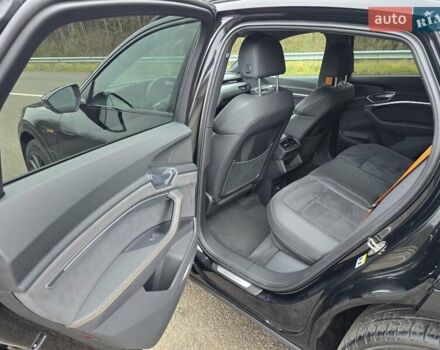 Черный Ауди E-Tron, объемом двигателя 0 л и пробегом 43 тыс. км за 45999 $, фото 57 на Automoto.ua