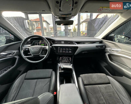 Черный Ауди E-Tron, объемом двигателя 0 л и пробегом 41 тыс. км за 38800 $, фото 17 на Automoto.ua