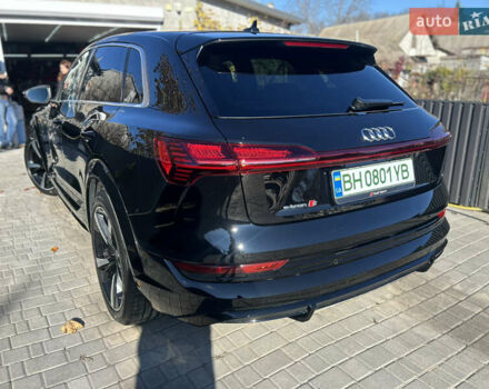 Чорний Ауді E-Tron, об'ємом двигуна 0 л та пробігом 57 тис. км за 41500 $, фото 29 на Automoto.ua