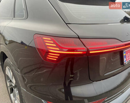 Черный Ауди E-Tron, объемом двигателя 0 л и пробегом 39 тыс. км за 39950 $, фото 28 на Automoto.ua