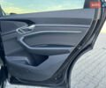 Черный Ауди E-Tron, объемом двигателя 0 л и пробегом 22 тыс. км за 29900 $, фото 19 на Automoto.ua