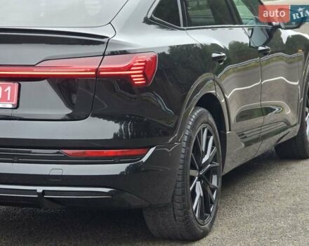 Черный Ауди E-Tron, объемом двигателя 0 л и пробегом 43 тыс. км за 45999 $, фото 38 на Automoto.ua