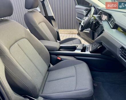 Черный Ауди E-Tron, объемом двигателя 0 л и пробегом 97 тыс. км за 30900 $, фото 54 на Automoto.ua