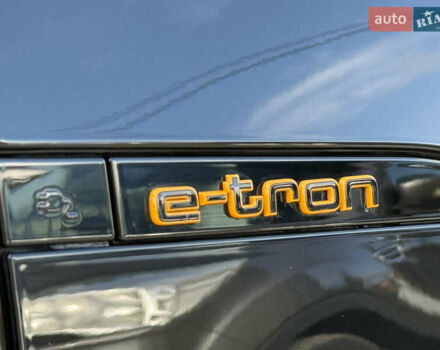 Черный Ауди E-Tron, объемом двигателя 0 л и пробегом 80 тыс. км за 34500 $, фото 40 на Automoto.ua
