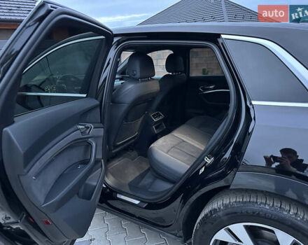 Черный Ауди E-Tron, объемом двигателя 0 л и пробегом 35 тыс. км за 41700 $, фото 20 на Automoto.ua