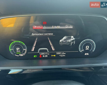 Черный Ауди E-Tron, объемом двигателя 0 л и пробегом 129 тыс. км за 27777 $, фото 24 на Automoto.ua