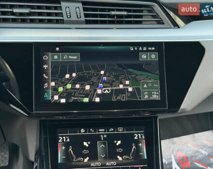 Черный Ауди E-Tron, объемом двигателя 0 л и пробегом 45 тыс. км за 30900 $, фото 56 на Automoto.ua