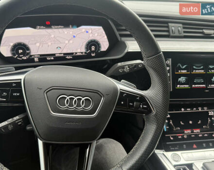 Чорний Ауді E-Tron, об'ємом двигуна 0 л та пробігом 89 тис. км за 35499 $, фото 34 на Automoto.ua