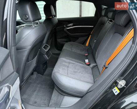 Черный Ауди E-Tron, объемом двигателя 0 л и пробегом 95 тыс. км за 38500 $, фото 24 на Automoto.ua