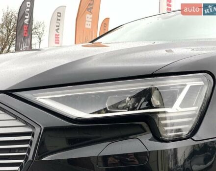 Черный Ауди E-Tron, объемом двигателя 0 л и пробегом 64 тыс. км за 35955 $, фото 12 на Automoto.ua