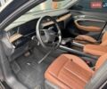 Чорний Ауді E-Tron, об'ємом двигуна 0 л та пробігом 81 тис. км за 25900 $, фото 13 на Automoto.ua