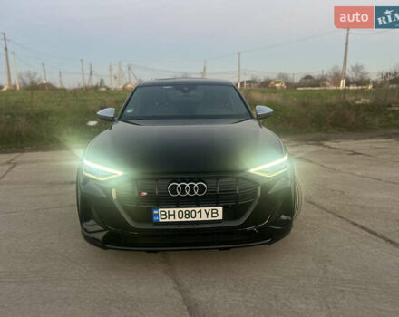 Чорний Ауді E-Tron, об'ємом двигуна 0 л та пробігом 57 тис. км за 41500 $, фото 41 на Automoto.ua