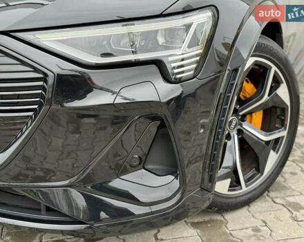 Черный Ауди E-Tron, объемом двигателя 0 л и пробегом 66 тыс. км за 44900 $, фото 10 на Automoto.ua
