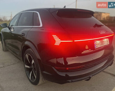 Чорний Ауді E-Tron, об'ємом двигуна 0 л та пробігом 57 тис. км за 41500 $, фото 55 на Automoto.ua