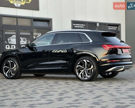 Черный Ауди E-Tron, объемом двигателя 0 л и пробегом 158 тыс. км за 31000 $, фото 36 на Automoto.ua