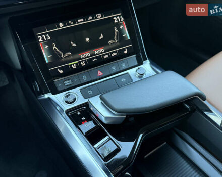 Чорний Ауді E-Tron, об'ємом двигуна 0 л та пробігом 79 тис. км за 29999 $, фото 72 на Automoto.ua