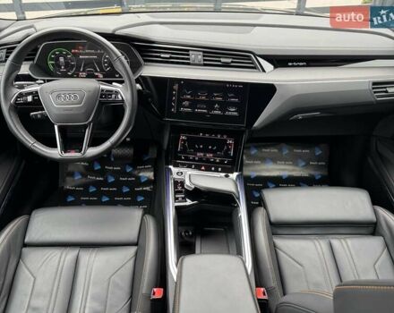 Черный Ауди E-Tron, объемом двигателя 0 л и пробегом 82 тыс. км за 39900 $, фото 3 на Automoto.ua