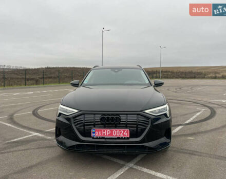 Черный Ауди E-Tron, объемом двигателя 0 л и пробегом 39 тыс. км за 39950 $, фото 6 на Automoto.ua