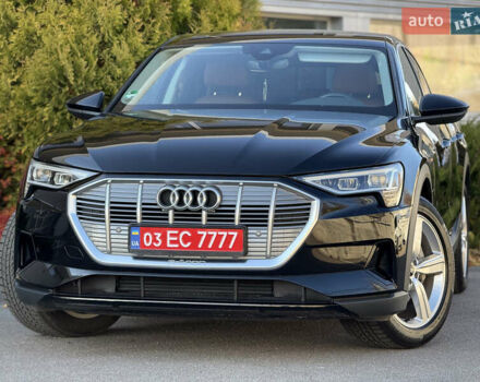 Чорний Ауді E-Tron, об'ємом двигуна 0 л та пробігом 79 тис. км за 29999 $, фото 6 на Automoto.ua