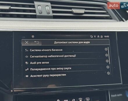 Черный Ауди E-Tron, объемом двигателя 0 л и пробегом 82 тыс. км за 39900 $, фото 24 на Automoto.ua