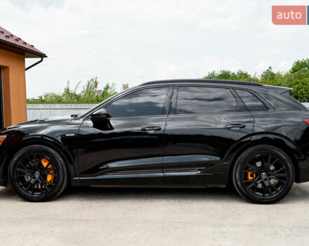 Чорний Ауді E-Tron, об'ємом двигуна 0 л та пробігом 80 тис. км за 37000 $, фото 3 на Automoto.ua