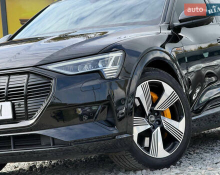 Черный Ауди E-Tron, объемом двигателя 0 л и пробегом 80 тыс. км за 34500 $, фото 8 на Automoto.ua