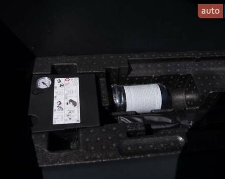 Чорний Ауді E-Tron, об'ємом двигуна 0 л та пробігом 47 тис. км за 32900 $, фото 47 на Automoto.ua