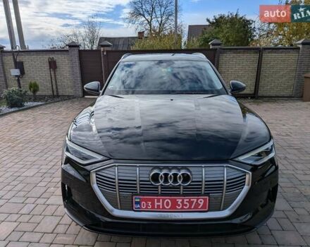 Черный Ауди E-Tron, объемом двигателя 0 л и пробегом 95 тыс. км за 29800 $, фото 1 на Automoto.ua