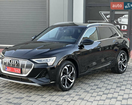 Черный Ауди E-Tron, объемом двигателя 0 л и пробегом 158 тыс. км за 31000 $, фото 7 на Automoto.ua