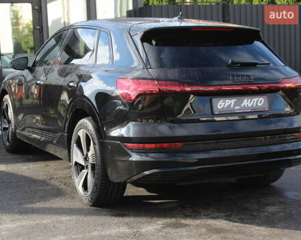 Черный Ауди E-Tron, объемом двигателя 0 л и пробегом 41 тыс. км за 38800 $, фото 9 на Automoto.ua