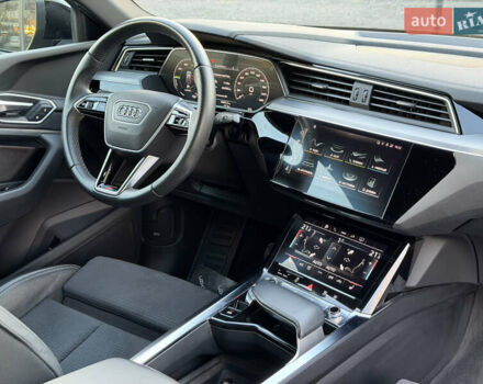 Черный Ауди E-Tron, объемом двигателя 0 л и пробегом 45 тыс. км за 30900 $, фото 41 на Automoto.ua