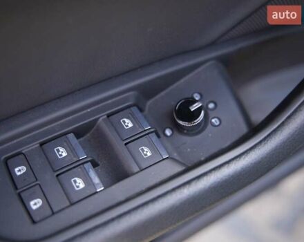 Черный Ауди E-Tron, объемом двигателя 0 л и пробегом 45 тыс. км за 32900 $, фото 28 на Automoto.ua