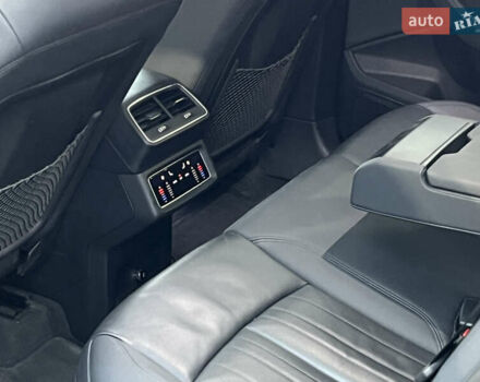 Чорний Ауді E-Tron, об'ємом двигуна 0 л та пробігом 112 тис. км за 33900 $, фото 16 на Automoto.ua