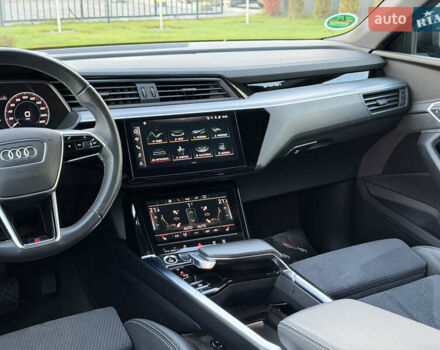 Черный Ауди E-Tron, объемом двигателя 0 л и пробегом 45 тыс. км за 30900 $, фото 38 на Automoto.ua