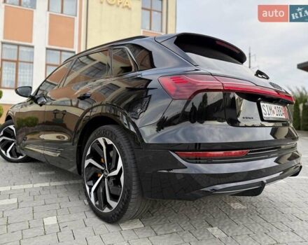 Черный Ауди E-Tron, объемом двигателя 0 л и пробегом 150 тыс. км за 31950 $, фото 112 на Automoto.ua