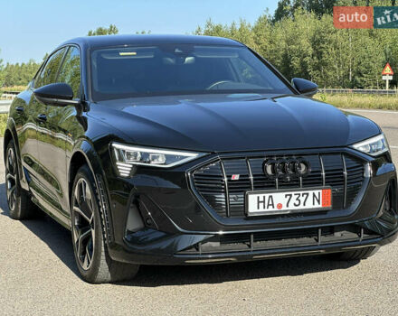 Черный Ауди E-Tron, объемом двигателя 0 л и пробегом 55 тыс. км за 44999 $, фото 20 на Automoto.ua