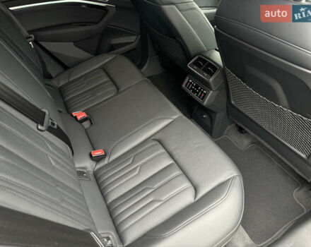 Черный Ауди E-Tron, объемом двигателя 0 л и пробегом 100 тыс. км за 38500 $, фото 39 на Automoto.ua