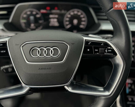 Черный Ауди E-Tron, объемом двигателя 0 л и пробегом 100 тыс. км за 38500 $, фото 45 на Automoto.ua