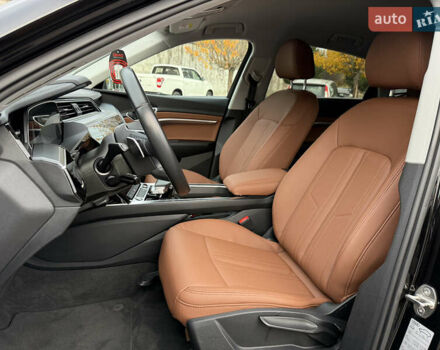 Черный Ауди E-Tron, объемом двигателя 0 л и пробегом 79 тыс. км за 29999 $, фото 50 на Automoto.ua